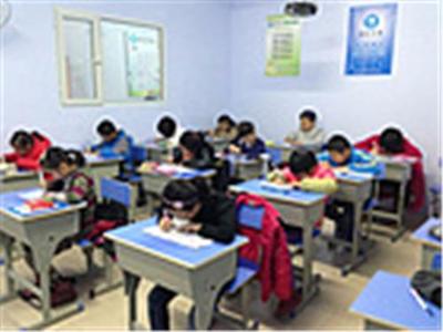 武漢滴水學堂教育咨詢 專業化產品助力教育咨詢發展